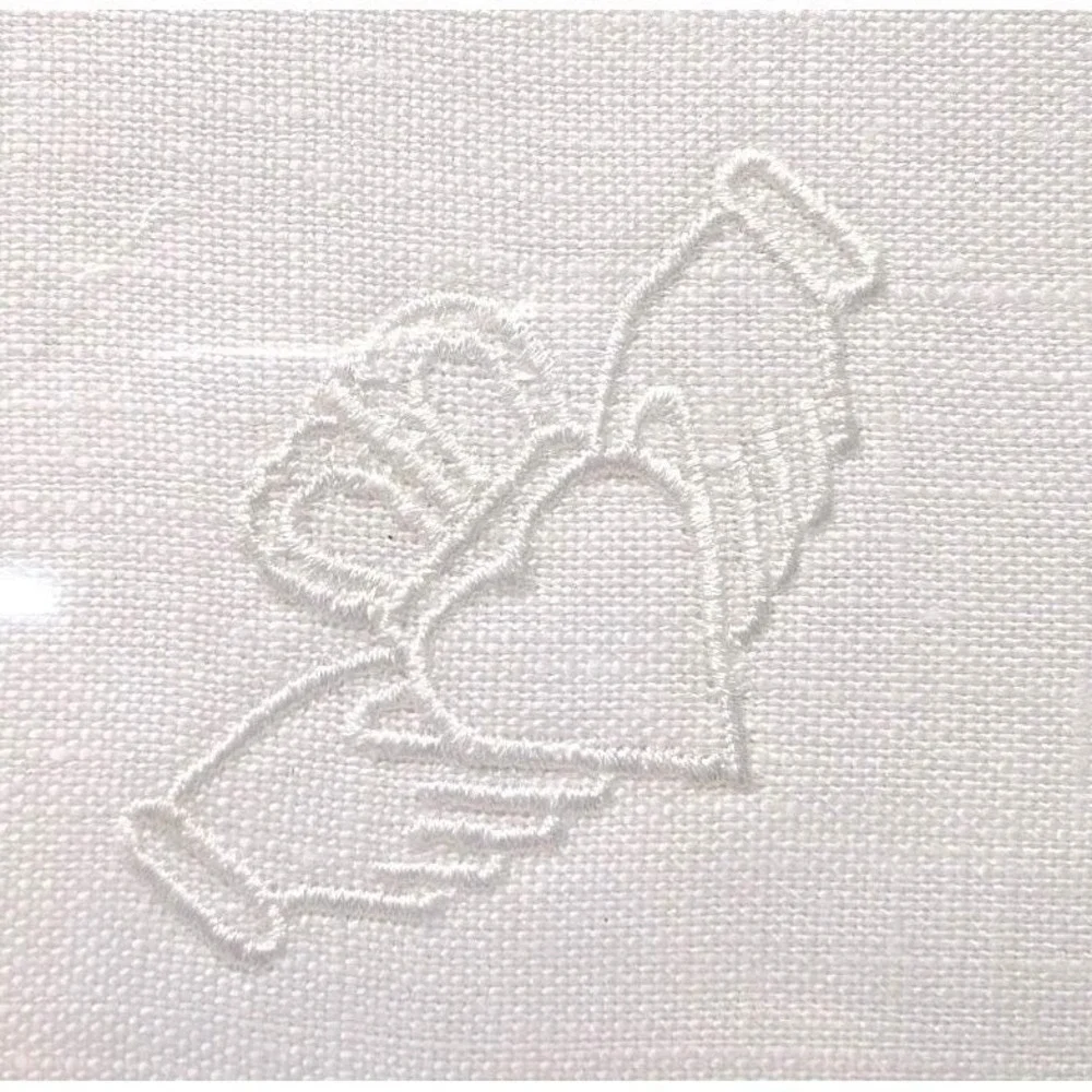 NEW McCAW ALLAN Irish Linen Tray Cloth Claddagh Embroidery White Lace Edge Box